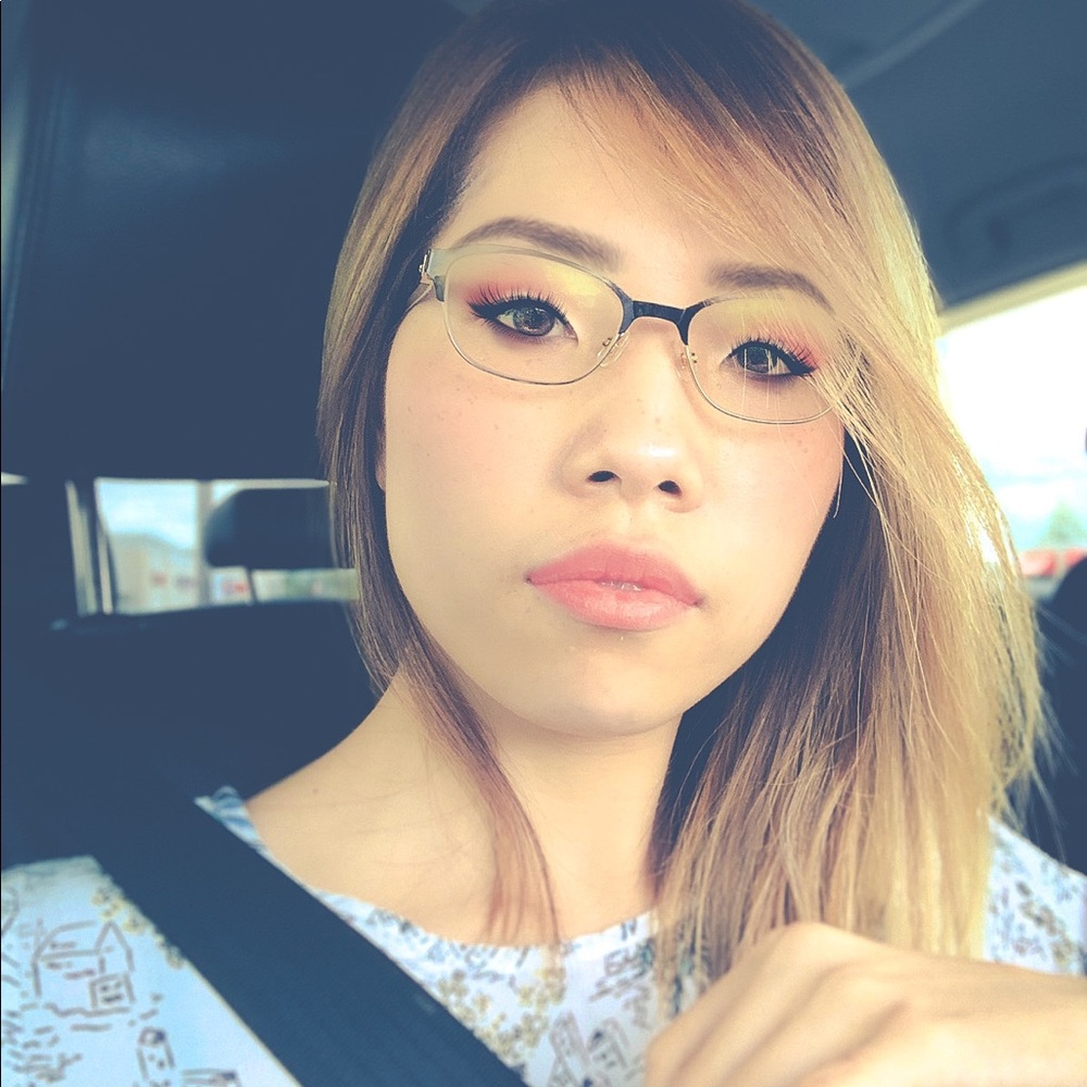 Meet your Posher, Vanessa